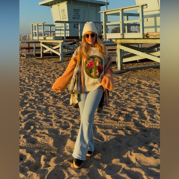 𝗟𝗜𝗩𝗘 𝗡𝗢𝗪 𝘄/ 𝗥𝗼𝘅𝗶𝗲! 🎥 ⭐ 𝗧𝗵𝗲 𝗨𝗻𝗹𝗶𝘀𝘁𝗲𝗱 𝗠𝘆𝘀𝘁𝗲𝗿𝘆 𝗧𝗿𝗲𝗮𝘀𝘂𝗿𝗲 𝗛𝘂𝗻𝘁: 𝗥𝘂𝗻 𝘁𝗵𝗲 𝗥𝗮𝗰𝗸! - Picture 6 of 7